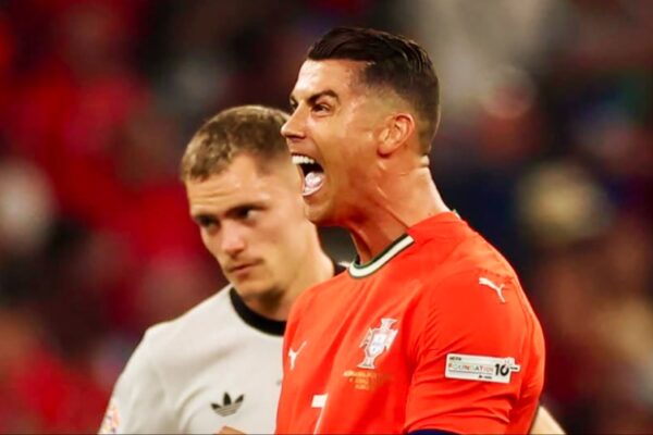 Portugal تسطع في نصف نهائي دوري الأمم الأوروبية بفوز مثير على ألمانيا Cristiano Ronaldo يحتفل بمفرده في ملعب Allianz Arena بعد تسجيل هدف في نصف نهائي دوري الأمم الأوروبية ضد Germany