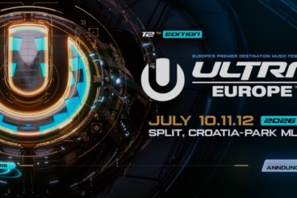 ملصق رقمي لمهرجان ULTRA Europe 2026 يظهر شعار المهرجان المتوهج باللون الأبيض والبرتقالي مع تواريخ 10 و11 و12 يوليو في مدينة سبليت بملعب بارك ملاديزي.