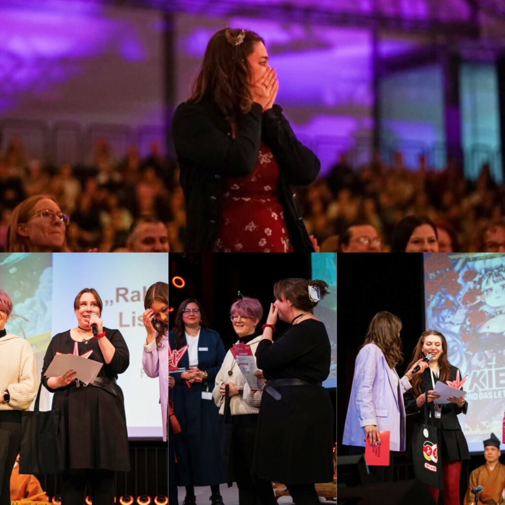 لوحة تجميعية من حفل توزيع جوائز لايبزيغ للكتاب 2026، تظهر أغلفة الكتب الفائزة، مثل 'Balkan-Odyssee' و 'GOLD STRAND' و 'Unten leben'، ولقطات قريبة لحشد يهتف وKaterina Poladjan و Sozan Coskun على المسرح، مع إعلانات وشعارات الجائزة المتميزة.