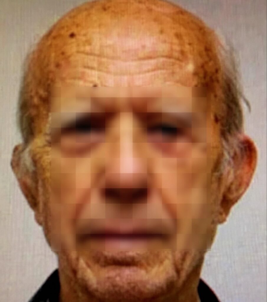 المشتبه به في هجوم أثينا المسلح الذي وقع يوم 28 أبريل 2026 - صورة أرشيفية بعد طمس الوجه لأسباب صحفية.